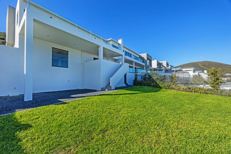 5 Bedroom Property for Sale in Baronetcy Estate Western Cape